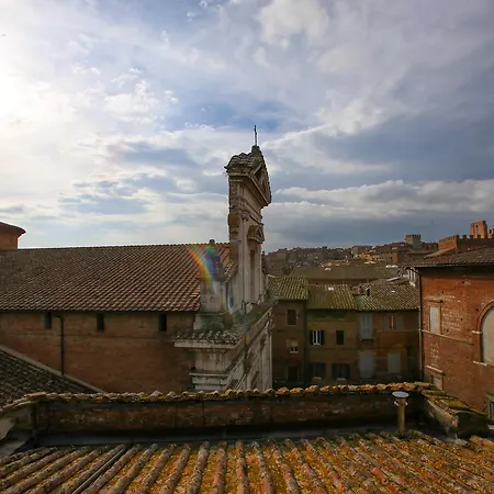 Le Logge Luxury Bed & Breakfast 4*