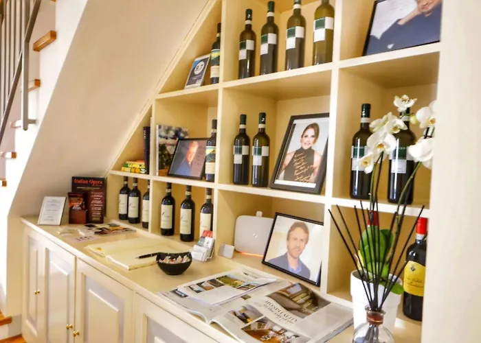 Le Logge Luxury 4* Siena