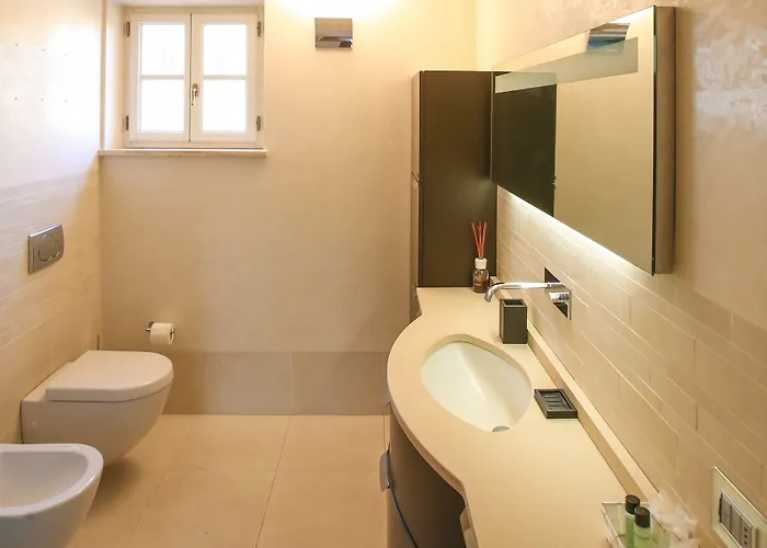 Le Logge Luxury Bed & Breakfast 4*